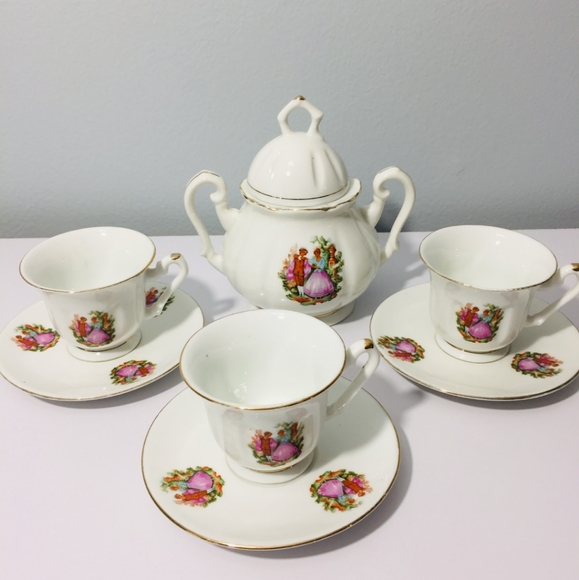 Victorian set, Excellent condition.  One of the cu - Picture 10 of 16